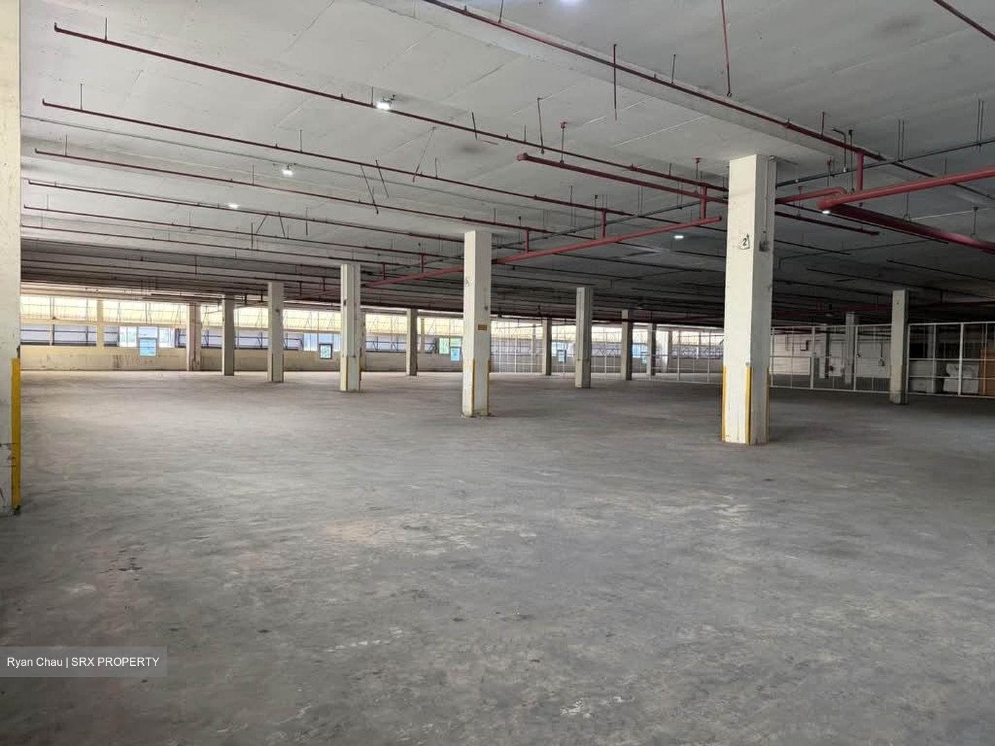 Gul Way (D22), Warehouse #608698671